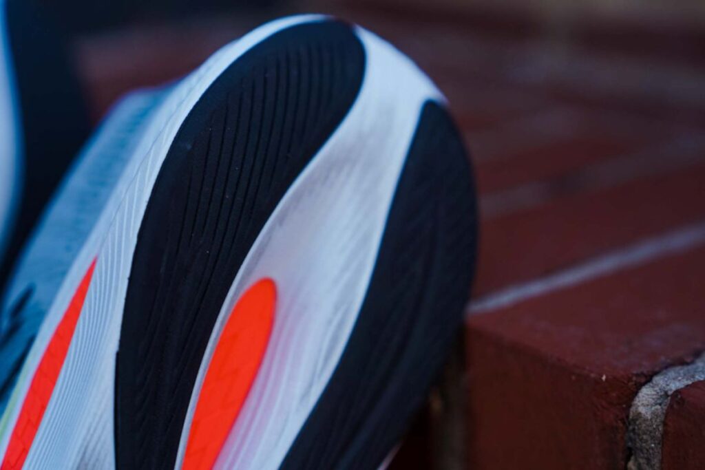 new balance fuelcell propel 4 (2)