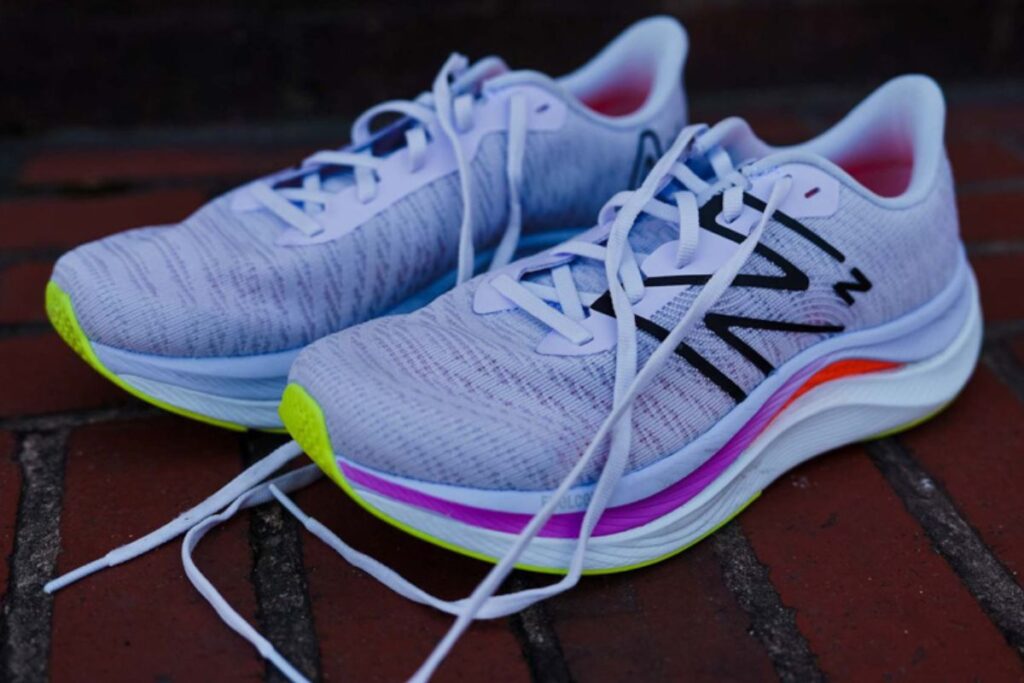 new balance fuelcell propel 4 (4)
