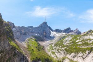 massif tournette
