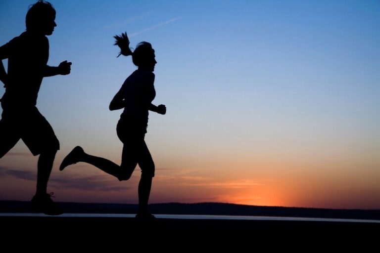 45 minutes sur 10km : découvrez si vous êtes dans le top 15% des coureurs français en 2025
