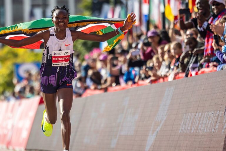 Ruth Chepngetich qui a brisé la barrière des 2h10 au marathon prise en flagrant délit de dopage !