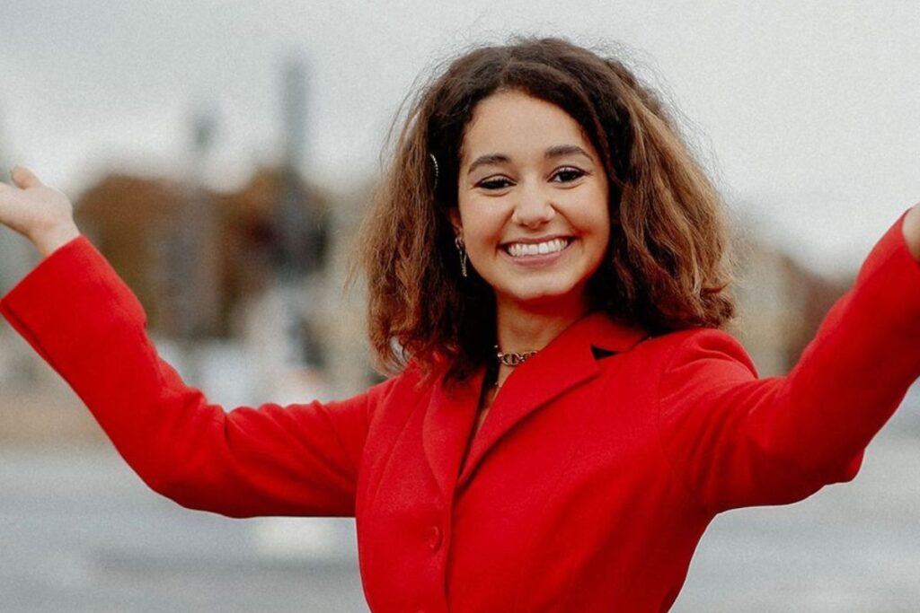 lena situations running (3)