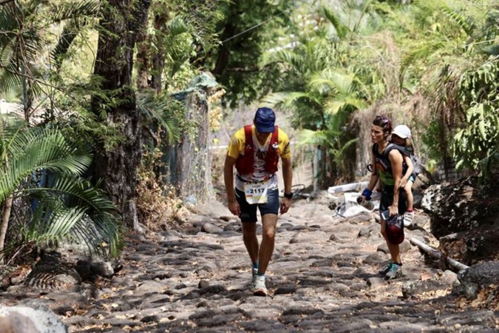 trail bourbon suivi coureur diagonale (3)