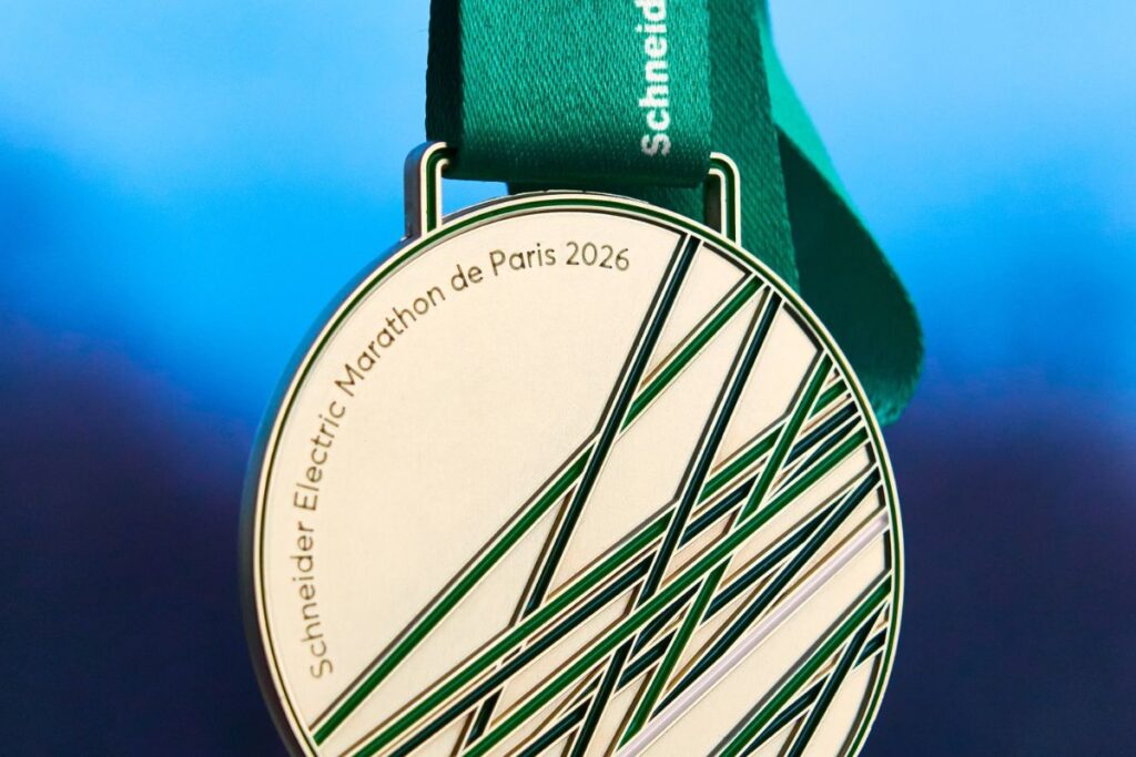 medaille marathon paris 2026 (1)