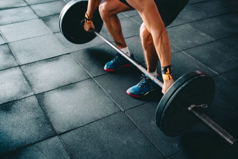 Créatine pour le trail et l’endurance : bienfaits, dosage et idées reçues