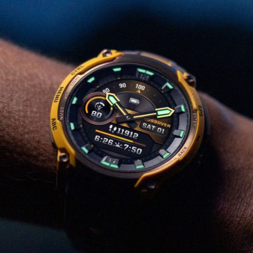 Garmin Instinct Crossover AMOLED : la montre hybride qui révolutionne le sport outdoor