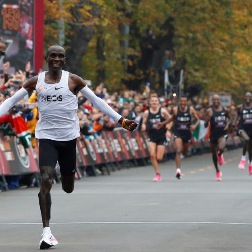 Marathon de New York 2025 : Kipchoge vs Bekele, le choc des légendes en direct