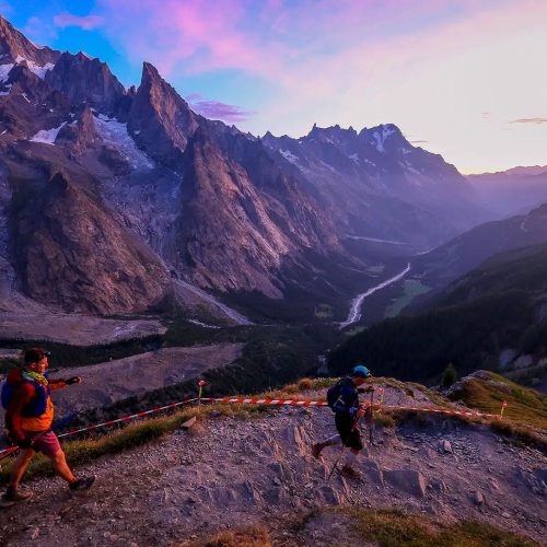 Où voir les coureur pendant l’UTMB : Le guide 2025
