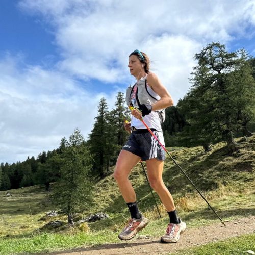 Ruth Croft remporte l’UTMB 2025 chez les femmes en 22h56